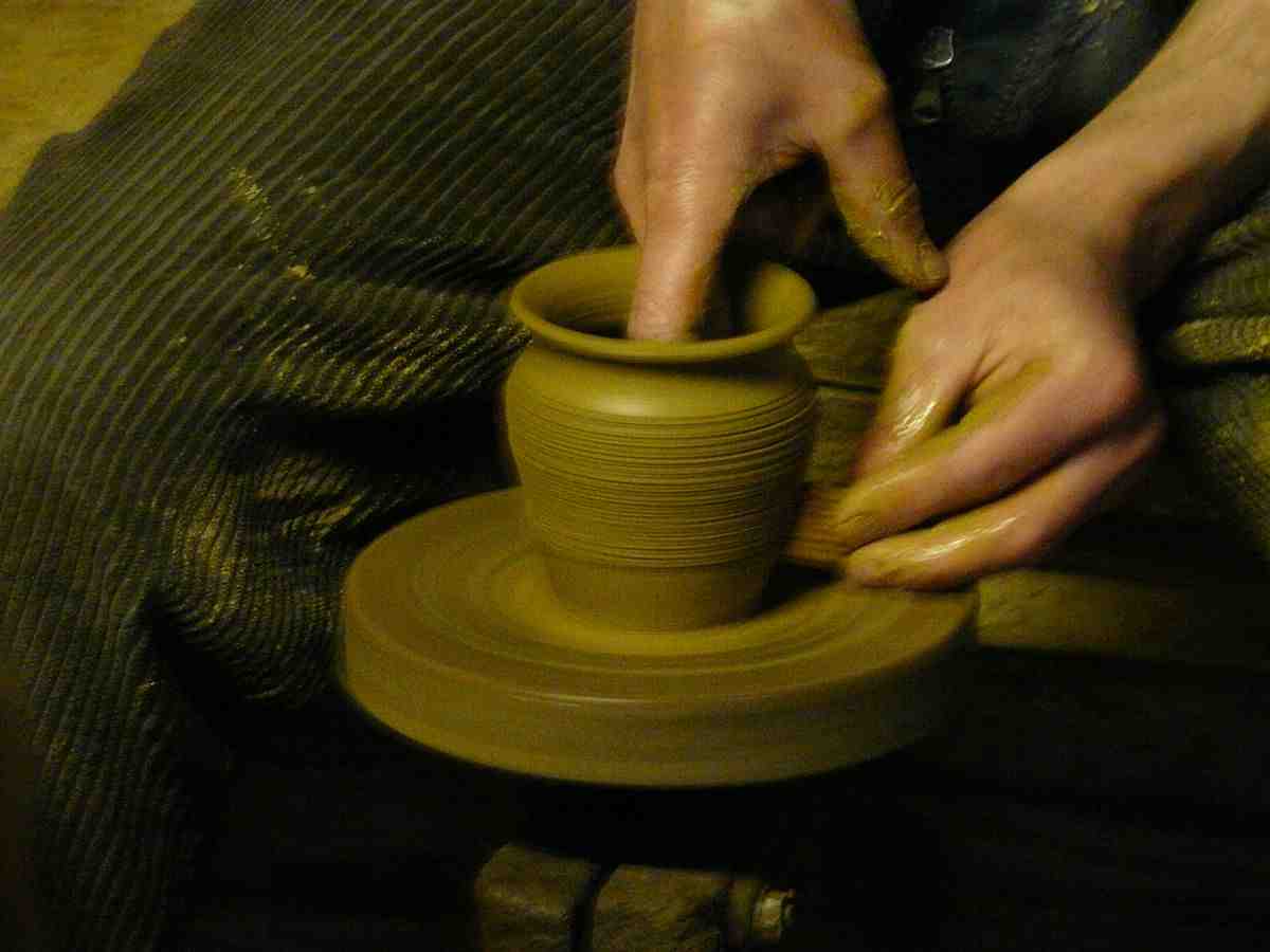 Comment on fait de la poterie ?